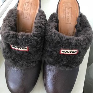 Natural 100% sheepskin lining shoes. Super comfy